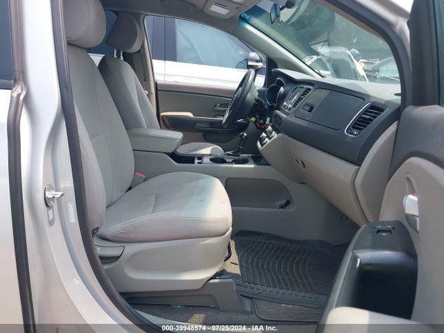 KIA SEDONA LX 2016 KNDMB5C16G6112015 Image 5