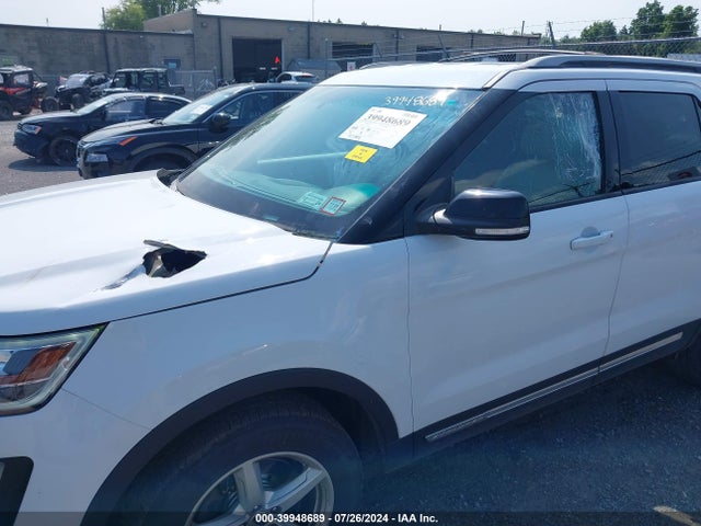 Ford EXPLORER XLT 2017 1FM5K8DH9HGA80427 Image 6