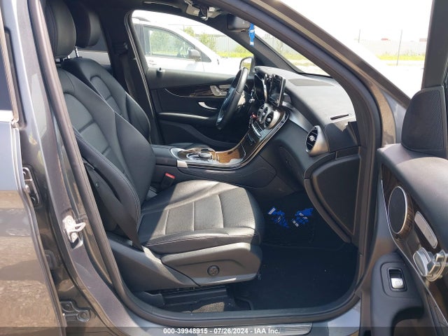 WDC0G4KB5JV017814 Mercedes-Benz Glc 300 4matic