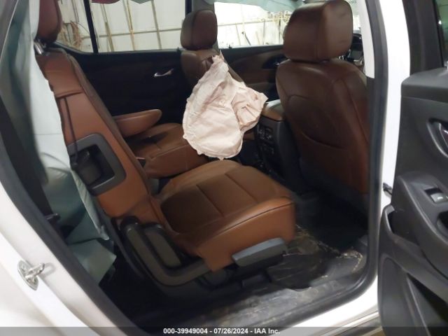 1GNEVKKW8JJ285103 Chevrolet Traverse High Country