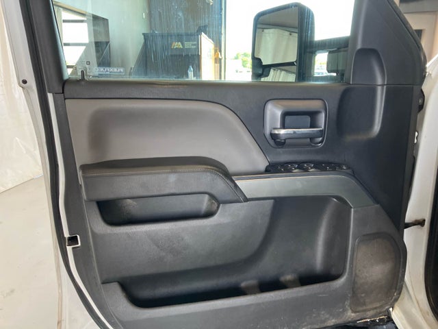 3GCUKREC1JG360068 Chevrolet Silverado 1500 1lt