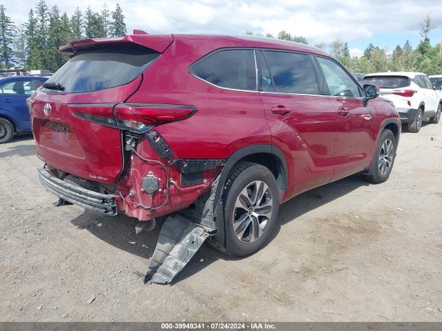 Toyota Highlander Xle 2022 5TDGZRBH3NS567268 Image 4