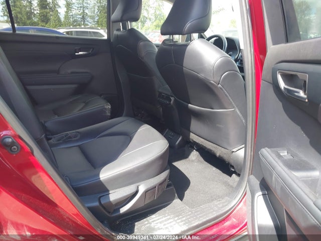 Toyota Highlander Xle 2022 5TDGZRBH3NS567268 Image 8