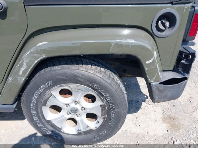 1C4BJWEG6FL650439 Jeep Wrangler Unlimited Sahara