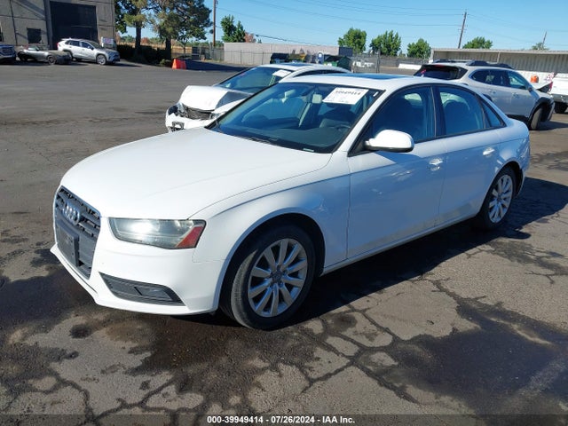 Audi A4 2.0t Premium 2014 WAUBFAFL7EN002592 Image 2