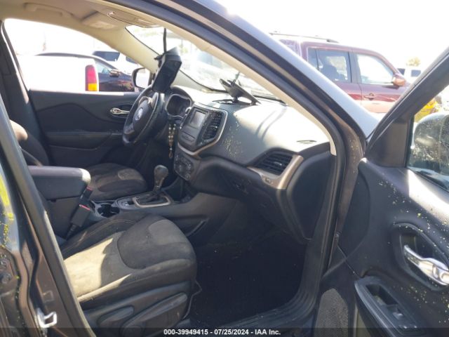 1C4PJLAB5GW350776 Jeep Cherokee Altitude