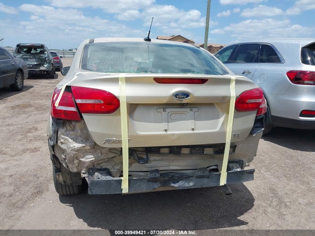 1FADP3F25HL206437 Ford FOCUS SE