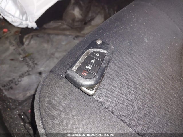 Toyota CAMRY LE 2020 4T1C11AK3LU358296 Image 11