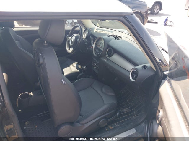 2011 MINI COOPER WMWSU3C5XBT184335 Photo 4