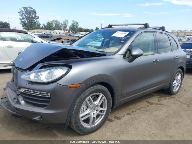 2012 PORSCHE CAYENNE WP1AB2A28CLA50978 Photo 1