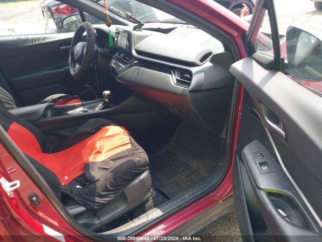 NMTKHMBX6JR049283 Toyota C-hr Xle Premium