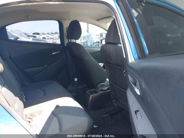 3MYDLBYV2JY322541 Toyota YARIS IA