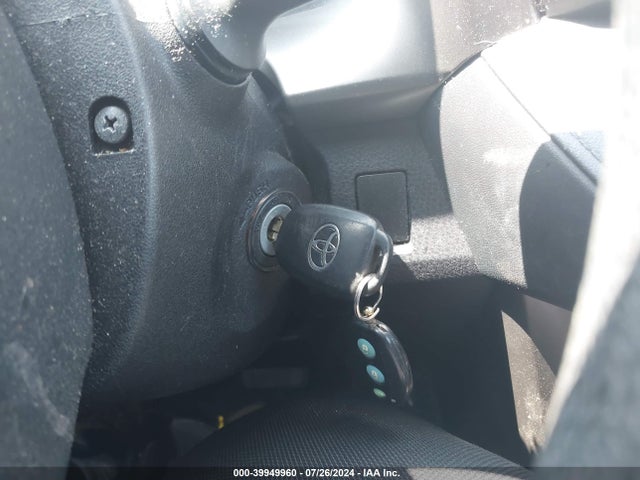 Toyota RAV4 LE 2015 2T3BFREVXFW332435 Image 11