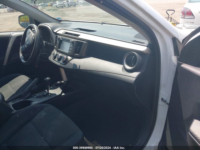 Toyota RAV4 LE 2015 2T3BFREVXFW332435 Image 5