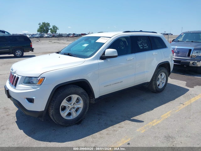 Jeep Grand Cherokee Laredo 2015 1C4RJFAG1FC895928 Image 2
