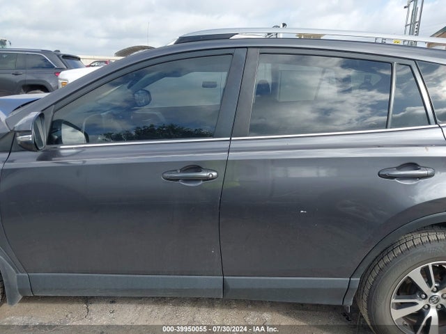 Toyota Rav4 Xle 2018 JTMWFREV8JJ199330 Image 14