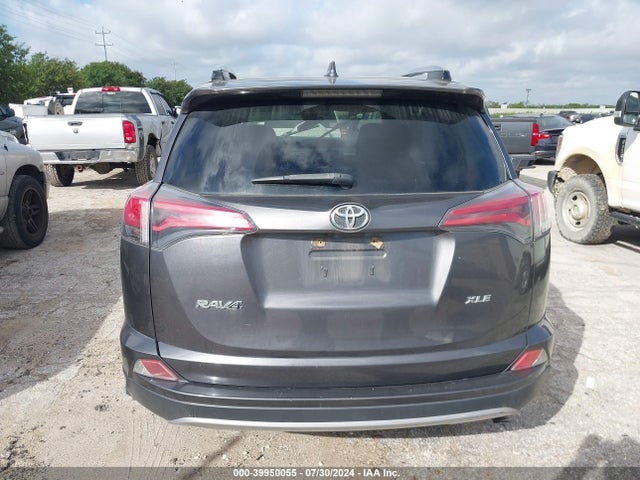 Toyota Rav4 Xle 2018 JTMWFREV8JJ199330 Image 16