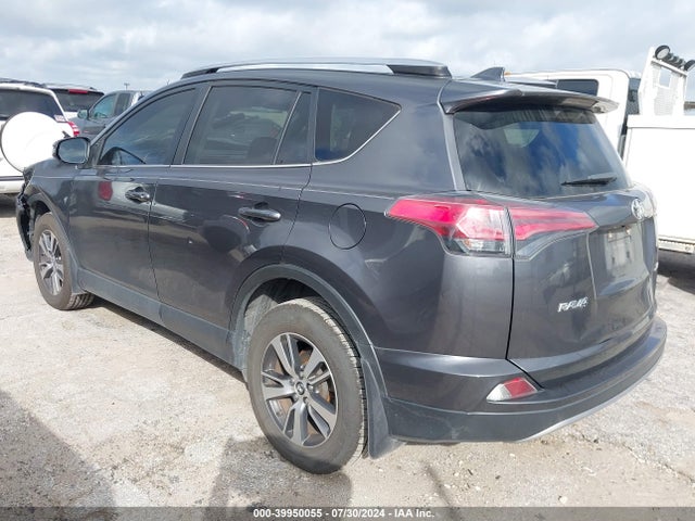 Toyota Rav4 Xle 2018 JTMWFREV8JJ199330 Image 3