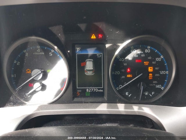 Toyota Rav4 Xle 2018 JTMWFREV8JJ199330 Image 7