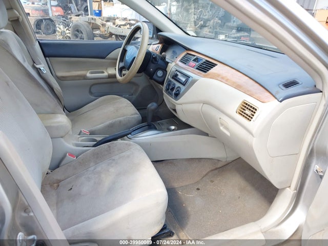 2004 MITSUBISHI LANCER JA3AJ26E64U033033 Photo 4