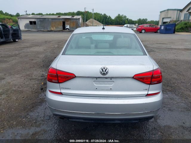 1VWAT7A31GC058119 Volkswagen Passat 1.8t R-line W/comfort Pkg