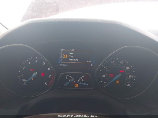 1FADP3FE3JL322011 Ford FOCUS SE