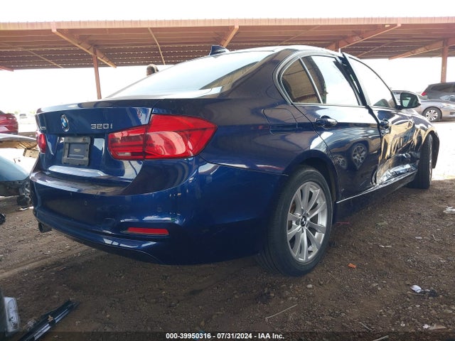 WBA8A3C52HK691845 BMW 320i Xdrive