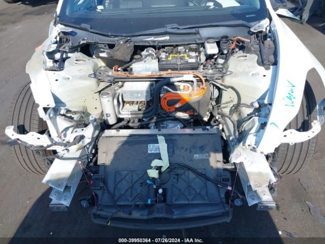 5YJ3E1EBXMF858260 Tesla Model 3 Long Range Dual Motor All-wheel Drive