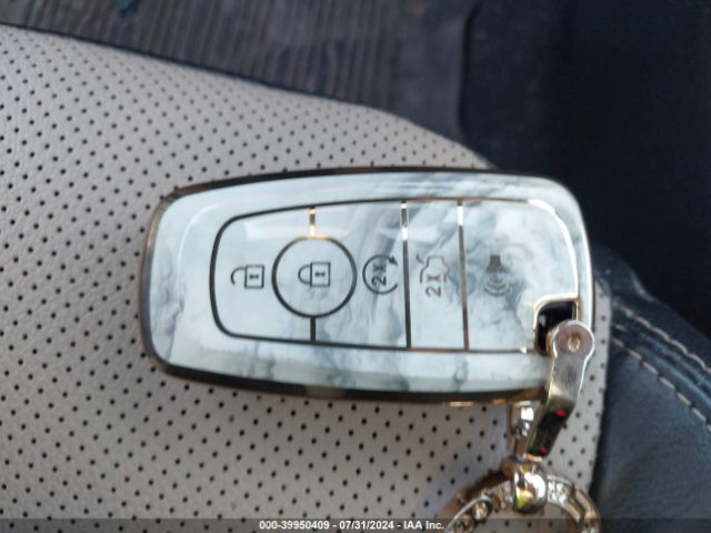 1FMCU9J97NUB50931 Ford Escape Titanium