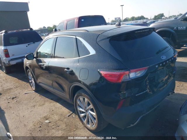 1FMCU9J97NUB50931 Ford Escape Titanium
