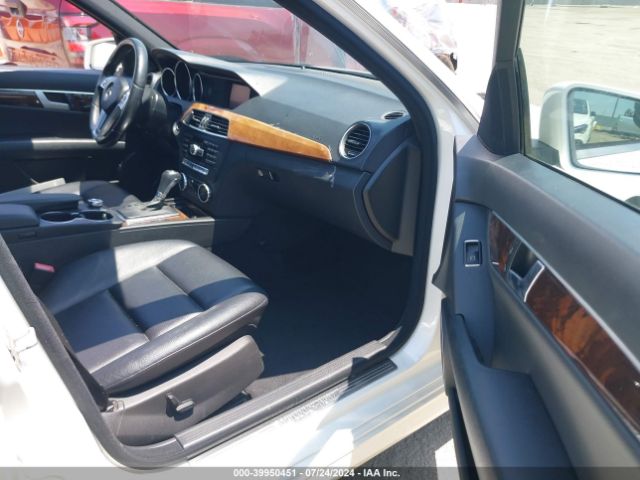 WDDGF4HB0EG247453 Mercedes-Benz C 250 Luxury/sport