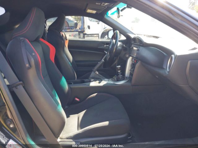JF1ZNAA1XE9701322 Scion FR-S