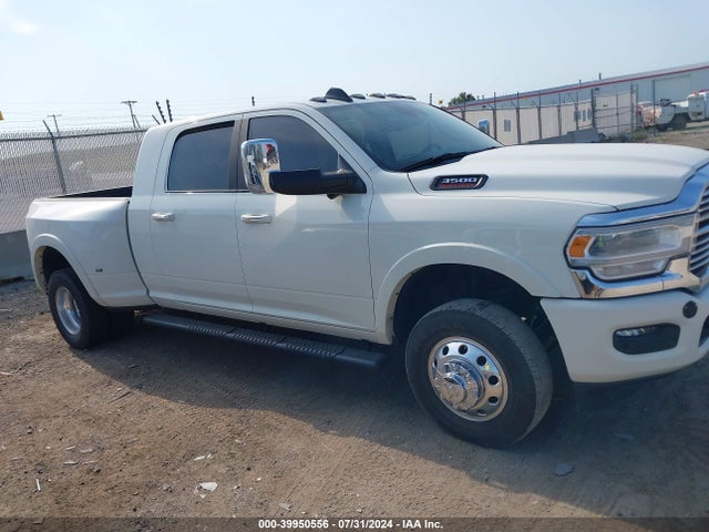Продажа на аукционе авто 2022 Ram 3500 Laramie Mega Cab 4x4 6'4 Box, vin: 3C63RRML0NG421237, номер лота: 39950556
