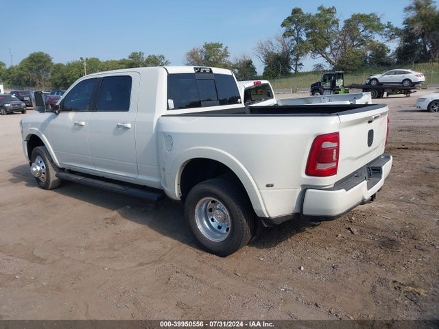 Продажа на аукционе авто 2022 Ram 3500 Laramie Mega Cab 4x4 6'4 Box, vin: 3C63RRML0NG421237, номер лота: 39950556