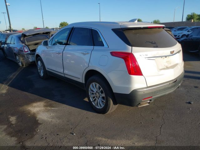 1GYKNARS8HZ189549 Cadillac Xt5 Standard