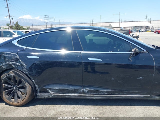 Tesla Model S 60/70/75/85 2016 5YJSA1E17GF147621 Image 14