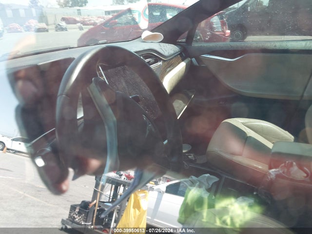 Tesla Model S 60/70/75/85 2016 5YJSA1E17GF147621 Image 18