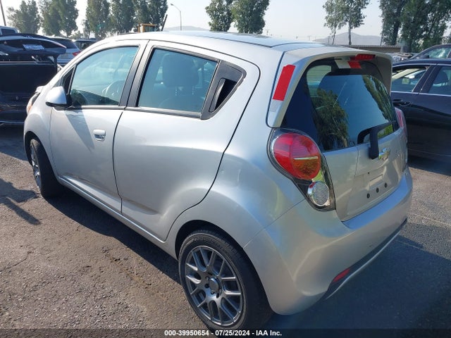 Chevrolet Spark 1lt Auto 2014 KL8CD6S95EC521925 Image 3