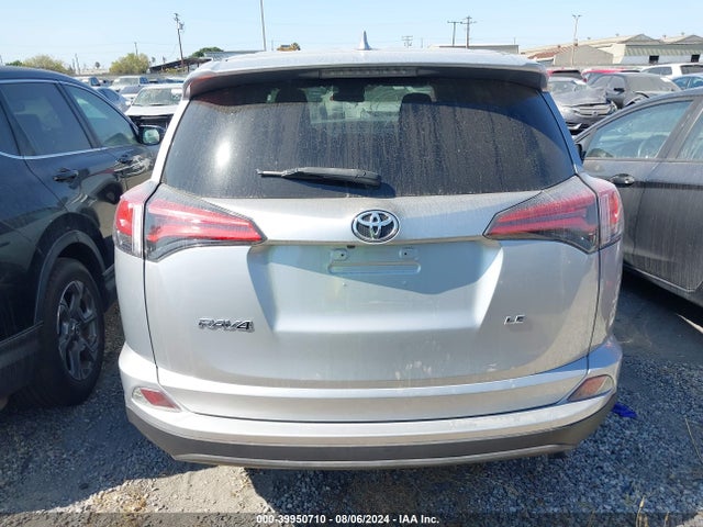 Toyota RAV4 LE 2018 2T3ZFREV4JW443974 Image 16
