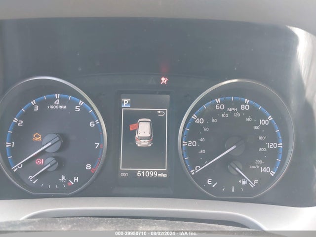 Toyota RAV4 LE 2018 2T3ZFREV4JW443974 Image 7
