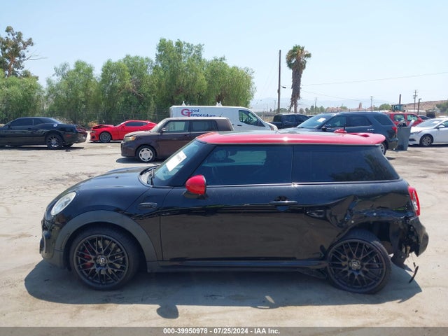 Mini Hardtop John Cooper Works 2017 WMWXM9C52HT997265 Image 14