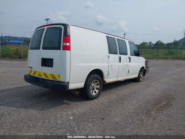 2012 CHEVROLET EXPRESS 1500 1GCSHAF43C1139572 Photo 3