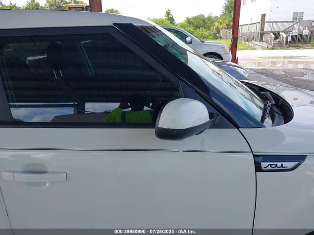 KIA Soul 2019 KNDJN2A22K7693813 Image 13