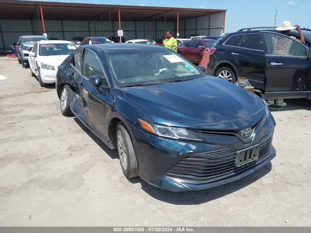 Toyota CAMRY LE 2018 JTNB11HK5J3010701 main image