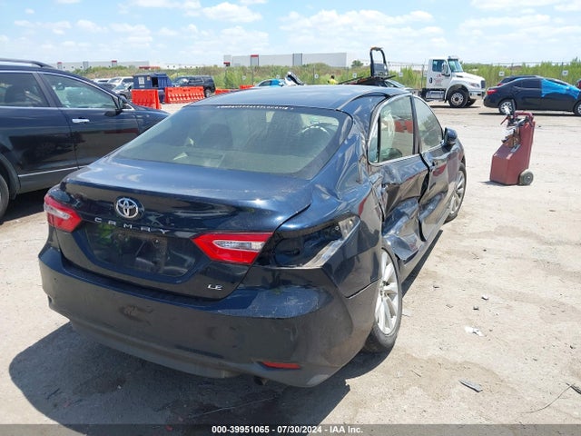 Toyota CAMRY LE 2018 JTNB11HK5J3010701 Image 4