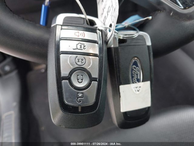 1FMCU0H63NUB44258 Ford ESCAPE SEL