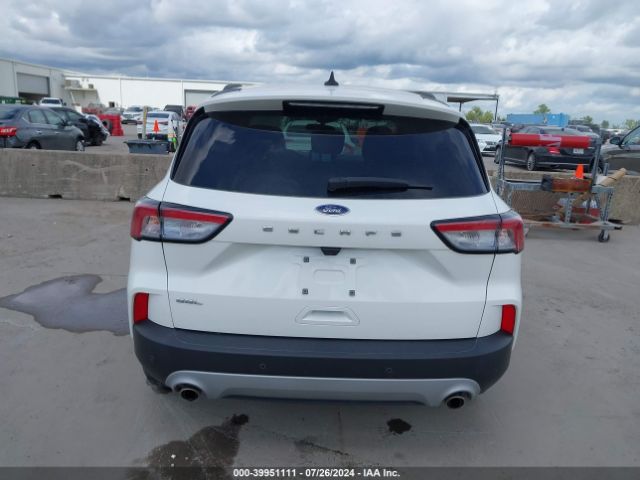 1FMCU0H63NUB44258 Ford ESCAPE SEL