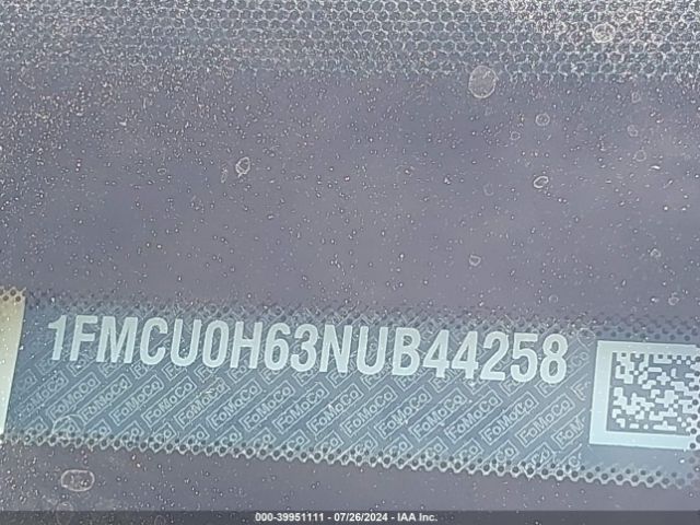 1FMCU0H63NUB44258 Ford ESCAPE SEL