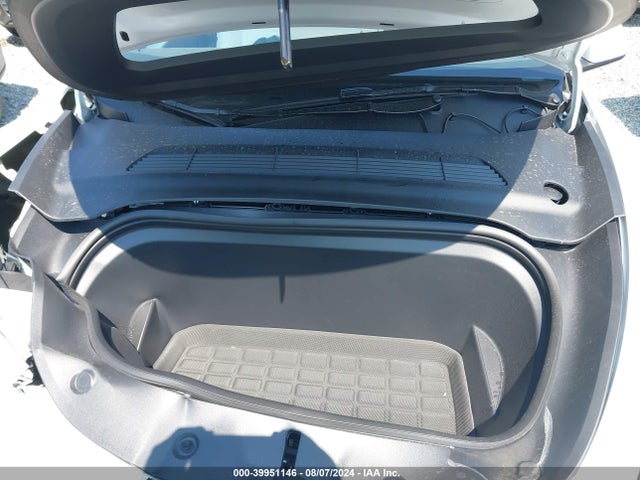 2024 TESLA MODEL Y 7SAYGAEE5RF077456 Photo 9
