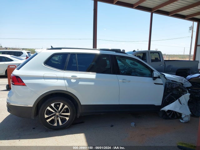 3VV1B7AX4NM061036 Volkswagen Tiguan 2.0t S